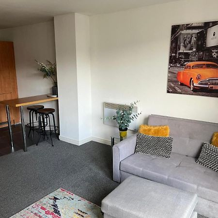 City Centre 1 Bed Apartment With Free On Site Parking With Cctv By Lets Relocations Birmingham Luaran gambar