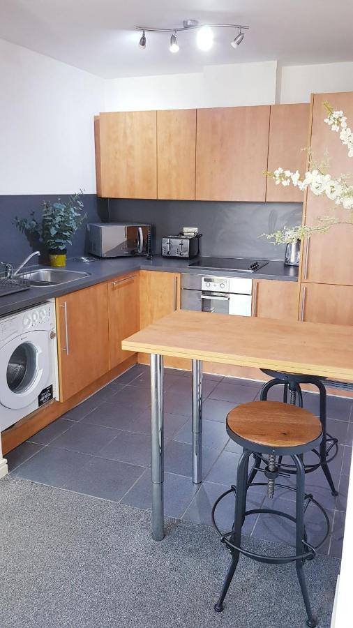 City Centre 1 Bed Apartment With Free On Site Parking With Cctv By Lets Relocations Birmingham Luaran gambar