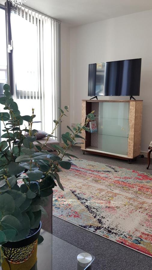 City Centre 1 Bed Apartment With Free On Site Parking With Cctv By Lets Relocations Birmingham Luaran gambar