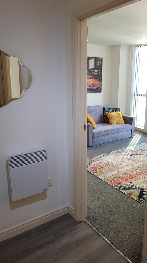 City Centre 1 Bed Apartment With Free On Site Parking With Cctv By Lets Relocations Birmingham Luaran gambar